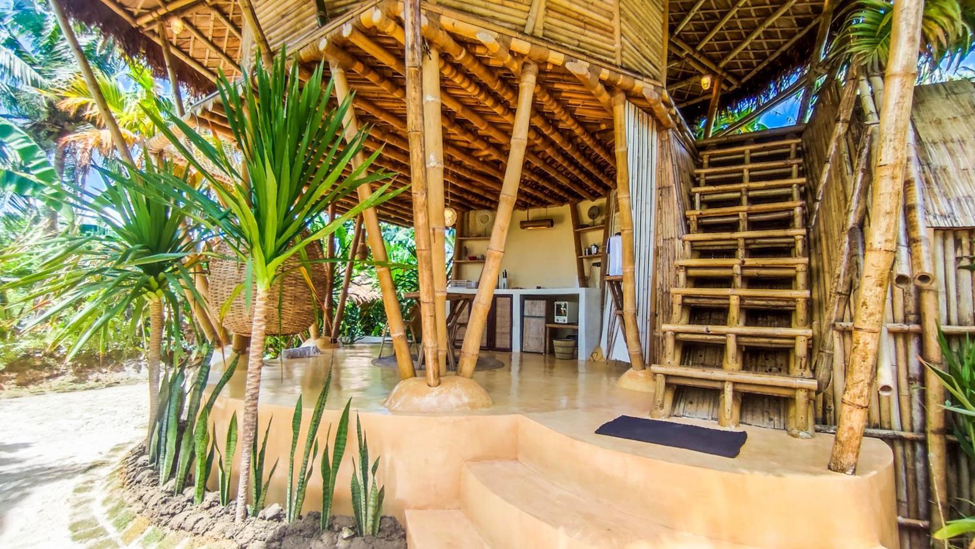 The Bamboo Houses - Tropical Garden & Empty Beach General Luna  Exterior photo