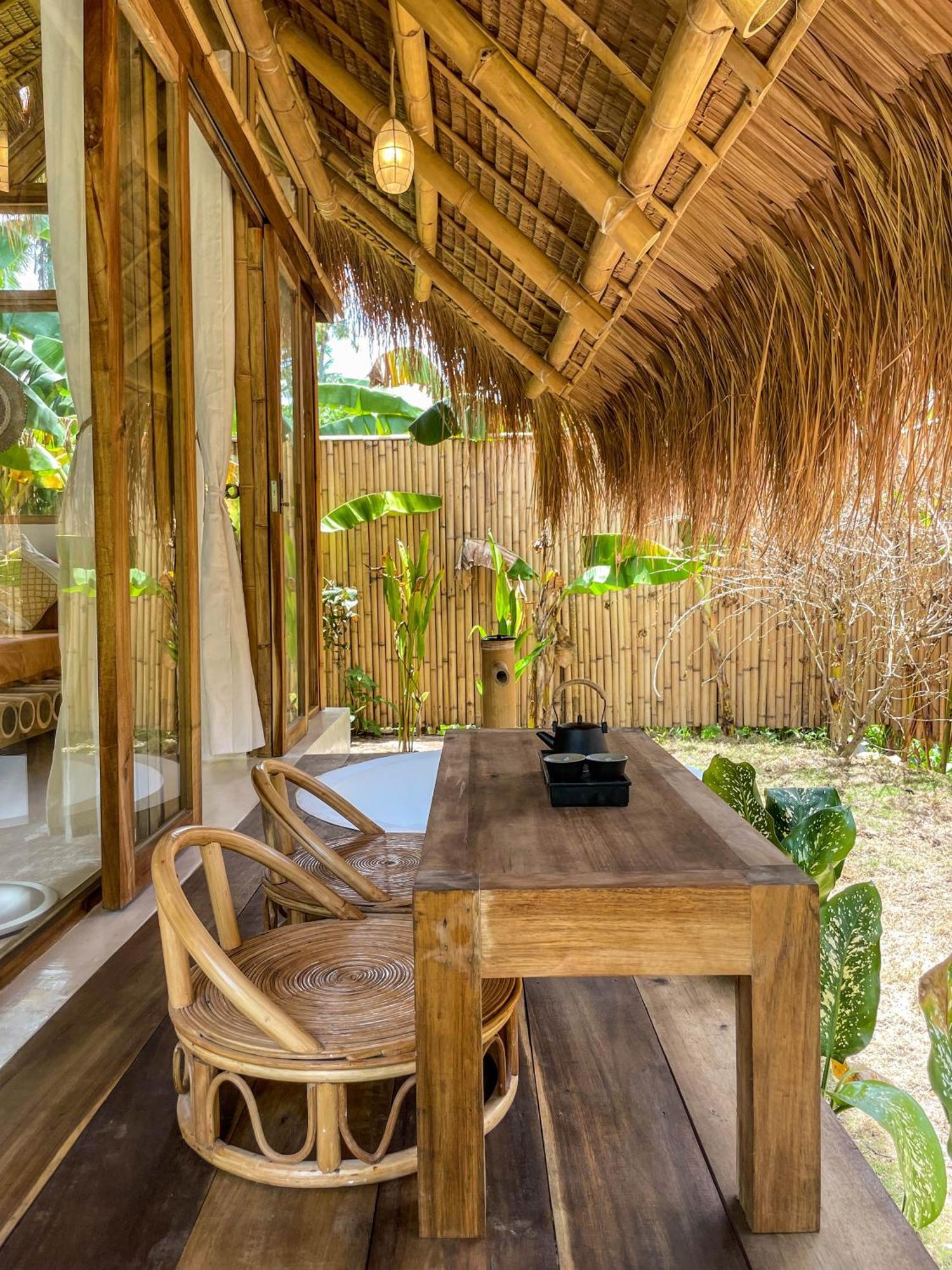 The Bamboo Houses - Tropical Garden & Empty Beach General Luna  Exterior photo